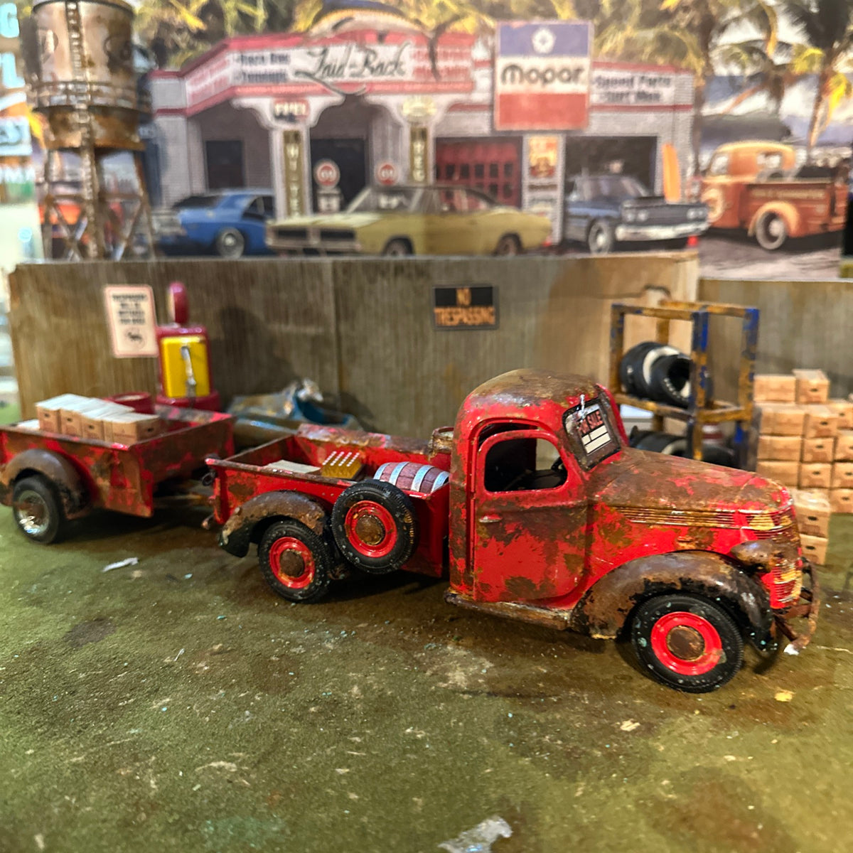 1938 International Harvester D2 Pickup Truck - Barn Find Cars - 1:25 DIECAST - With trailer