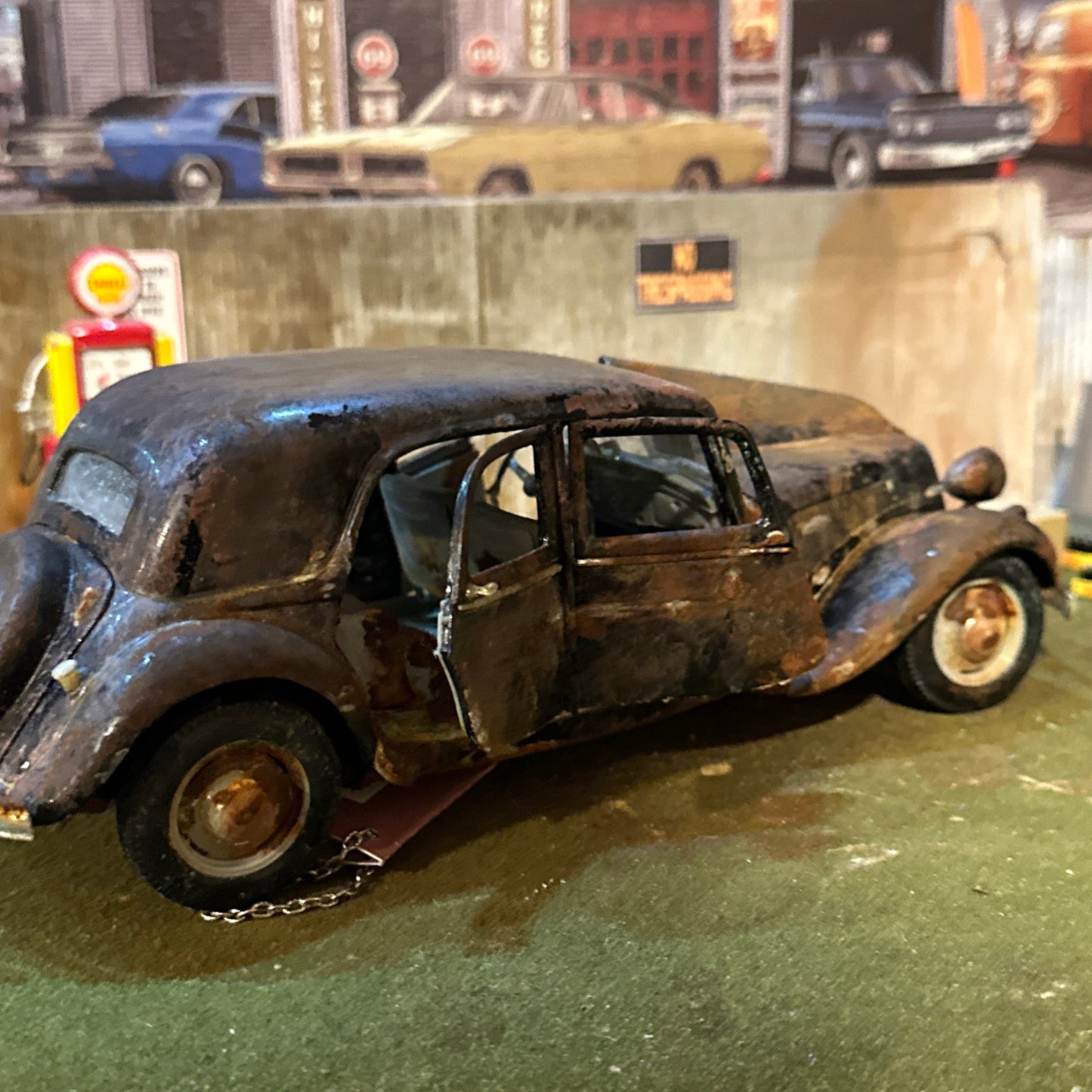1952 Citroen T/A - Barn Find Cars - 1:18 DIECAST - Vietnam