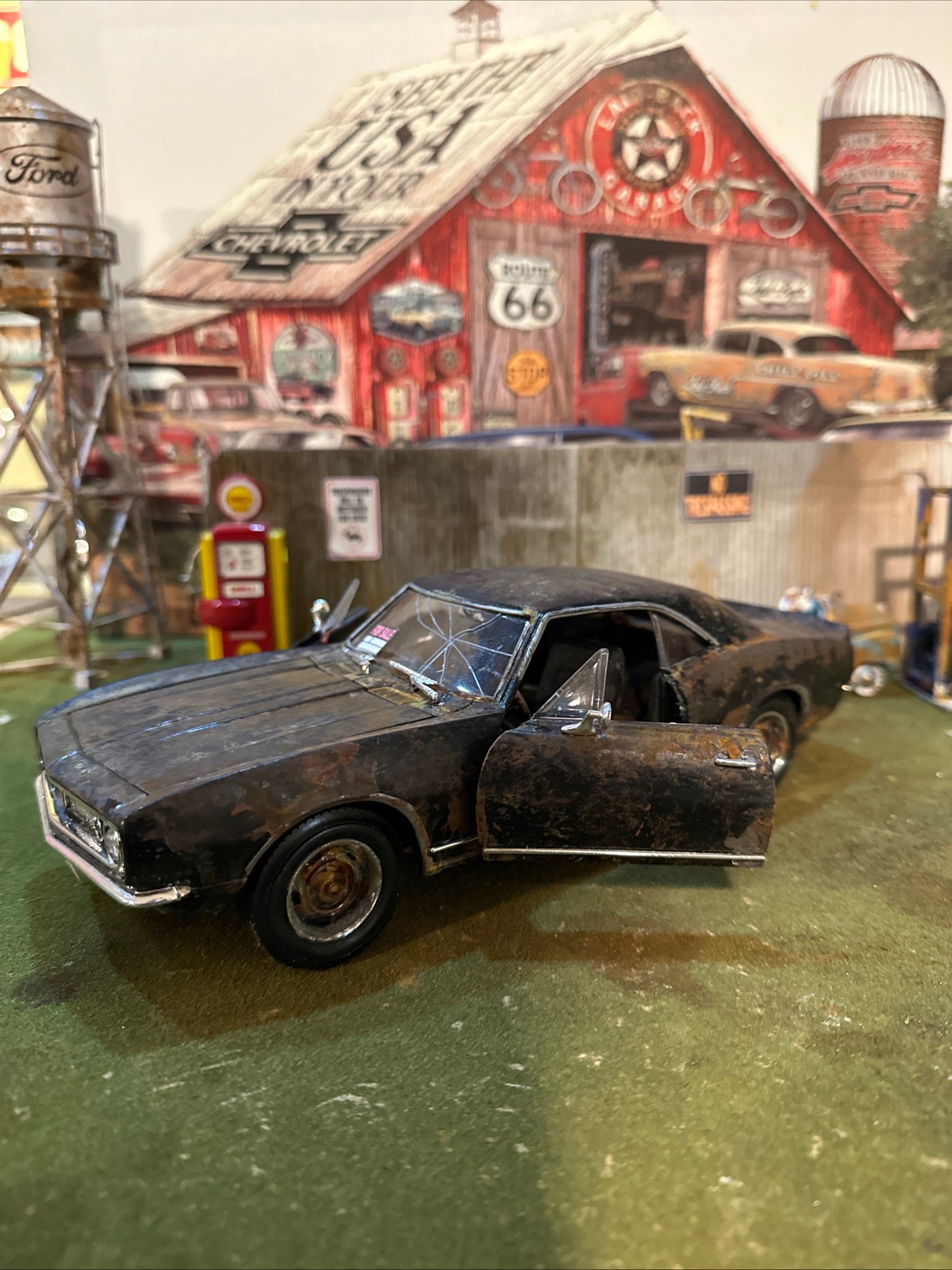 1967 Chevrolet Camaro - Barn Find Cars - 1:18 DIECAST - Weathered