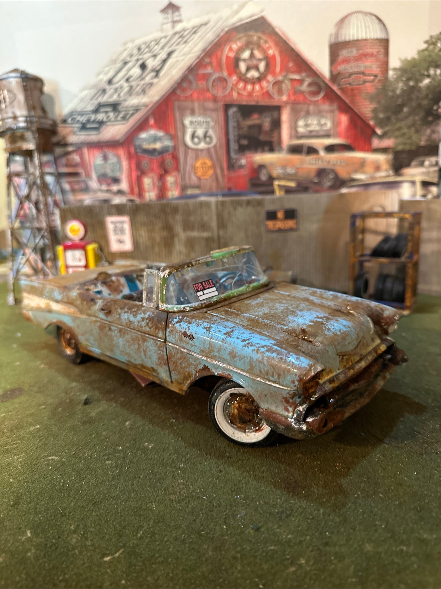 1957 Chevrolet Convertible - Barn Find Cars - 1:18 DIECAST