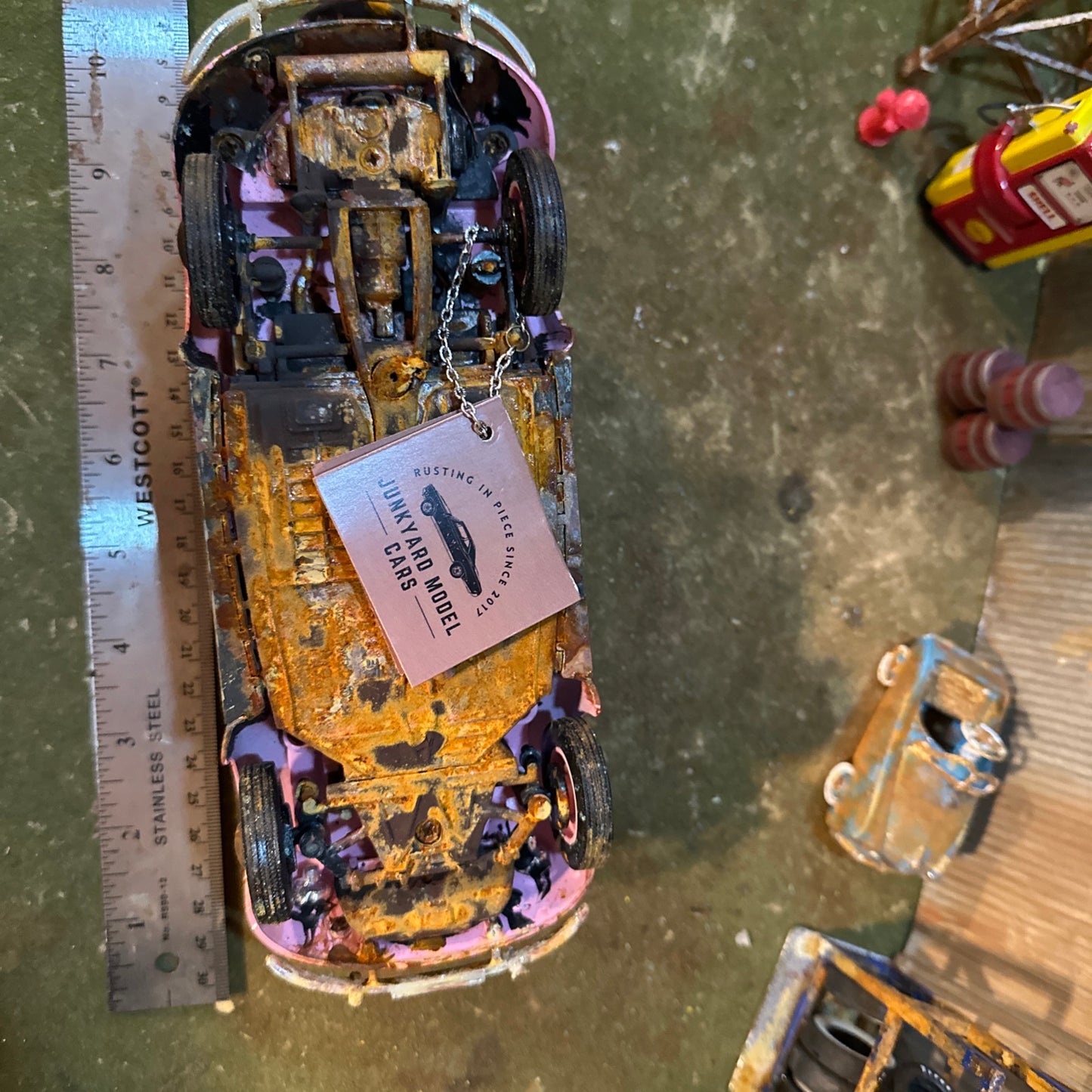 1951 VW Beetle red convertible - Barn Find Cars - 1:18 DIECAST