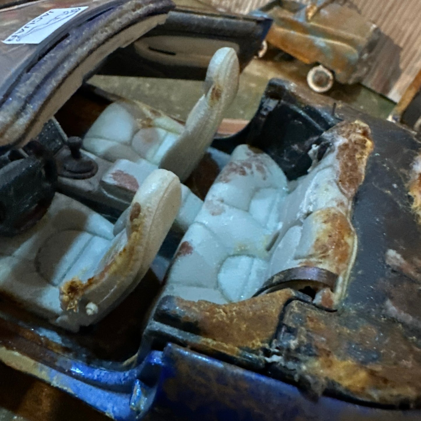 1996 Jaguar XK8 - Barn Find Cars - 1:18 DIECAST - Abused Race Car