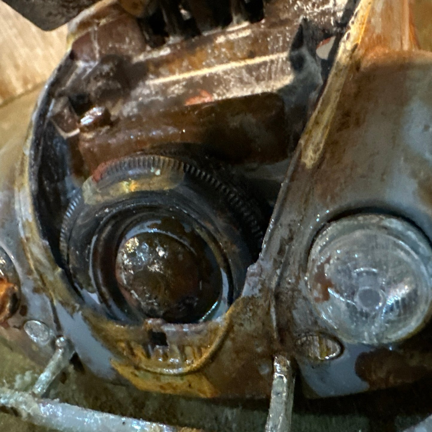 1955 Volkswagen VW Bug Beetle - Barn Find Cars - 1:18 DIECAST - Oval Window