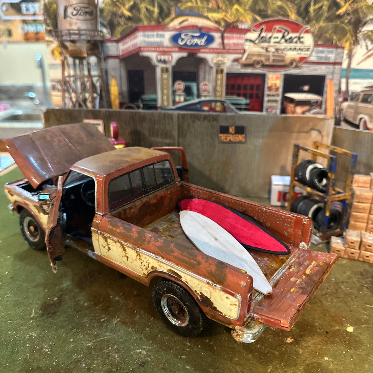1979 Ford F-150 Pickup Truck - Barn Find Cars - 1:18 DIECAST - weathered