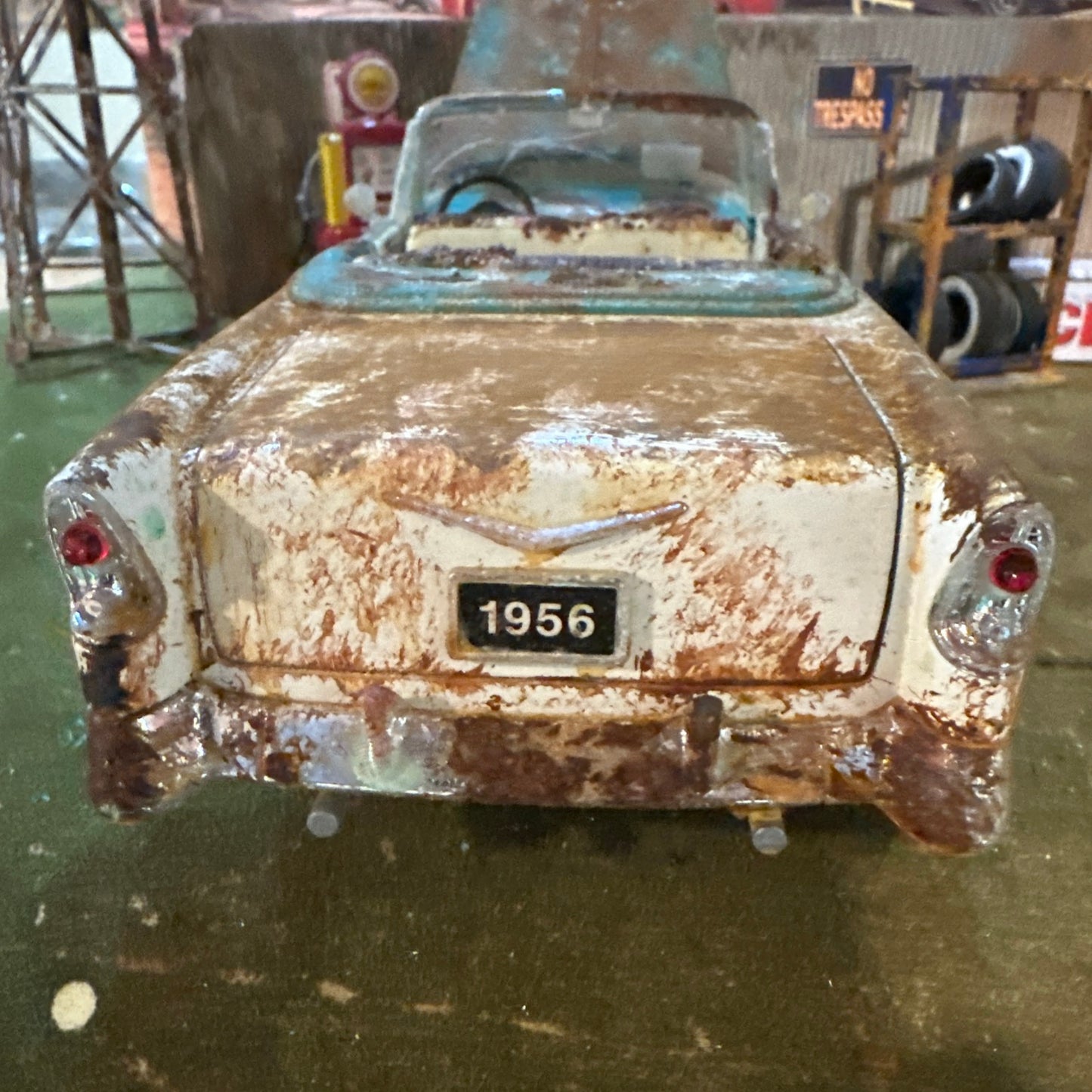 1956 Chevrolet BeAir - Barn Find Cars - 1:18 DIECAST - Weathered
