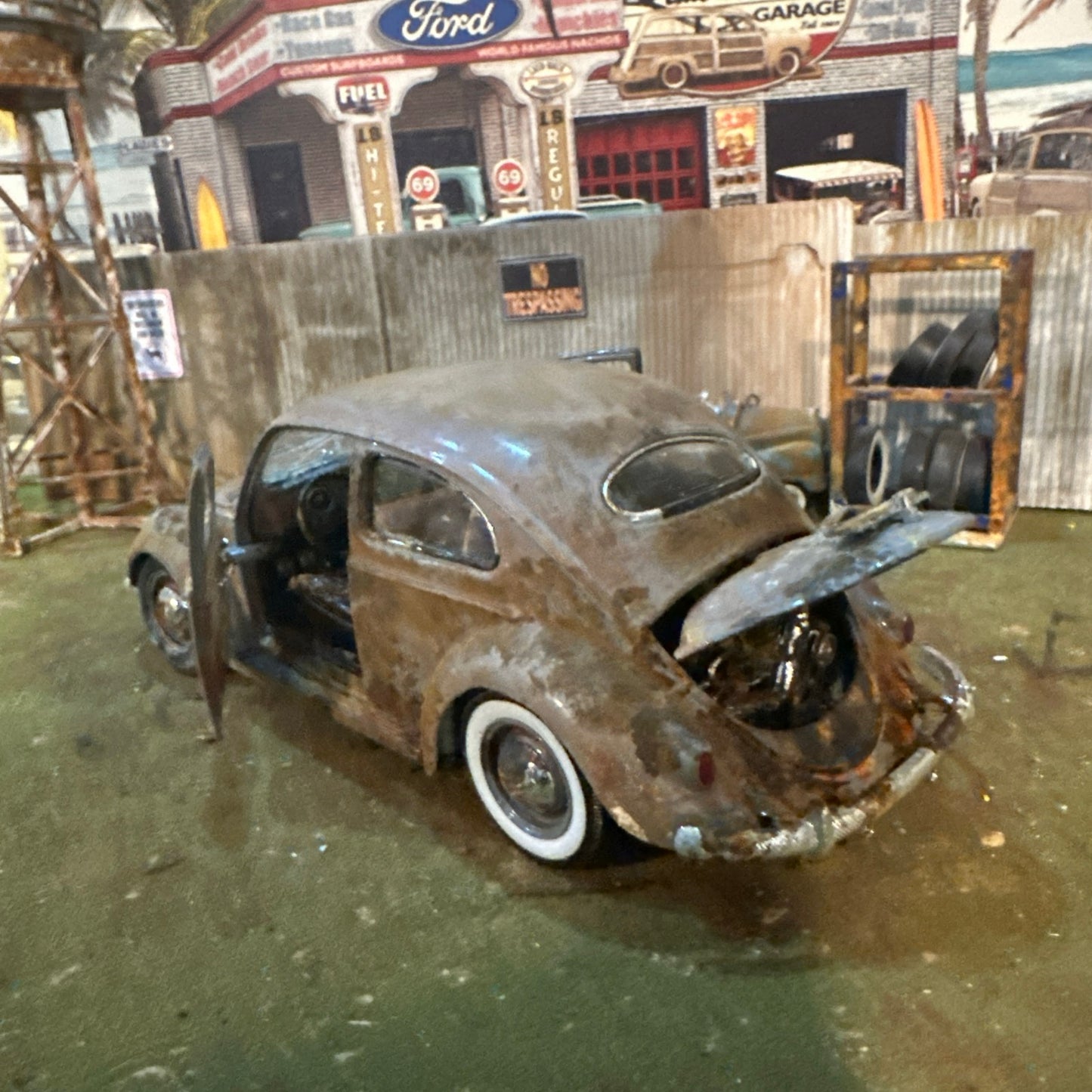 1955 Volkswagen VW Bug Beetle - Barn Find Cars - 1:18 DIECAST - Oval Window