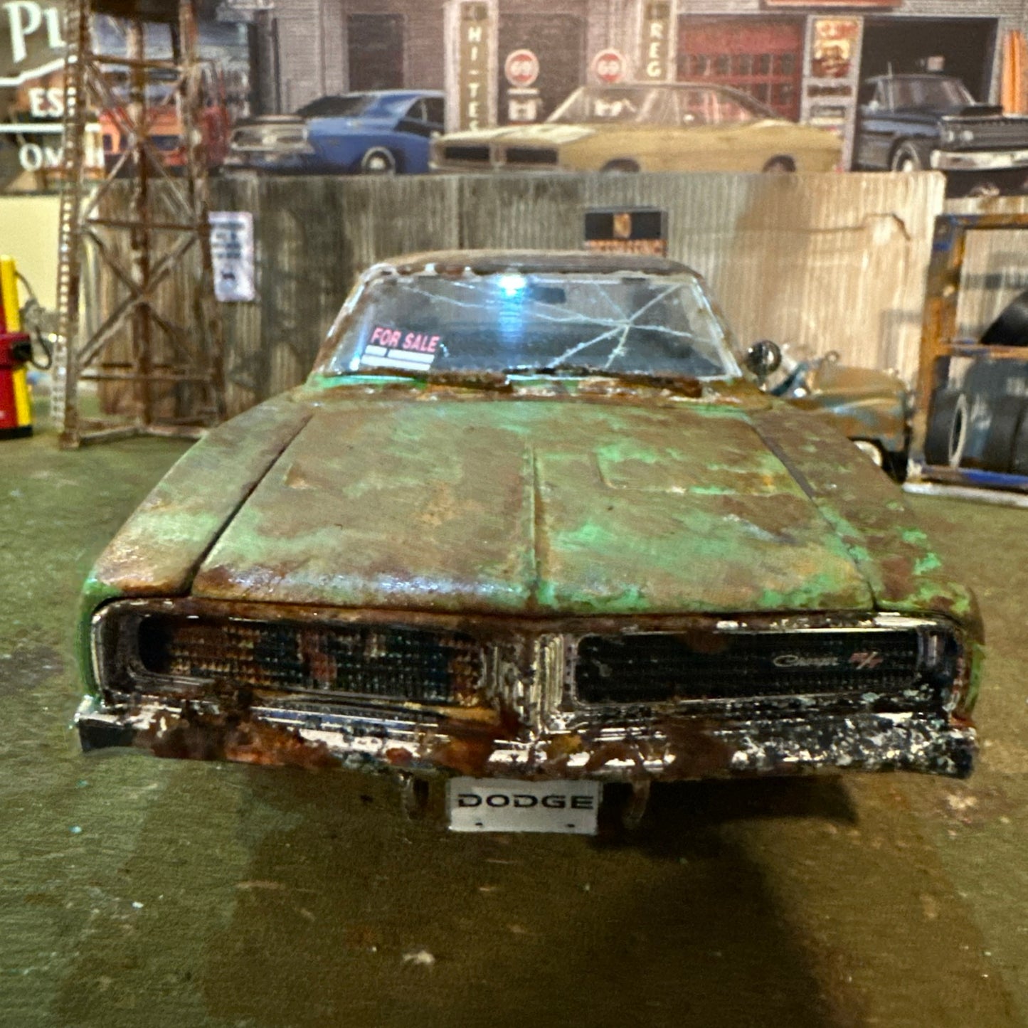 1969 Dodge Charger R/T - Barn Find Cars - 1:18 DIECAST - Weathered