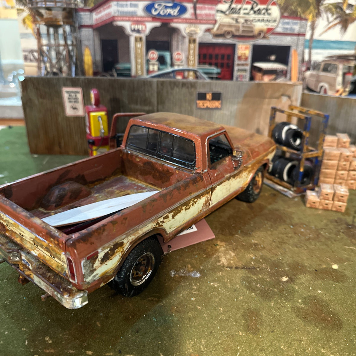1979 Ford F-150 Pickup Truck - Barn Find Cars - 1:18 DIECAST - weathered