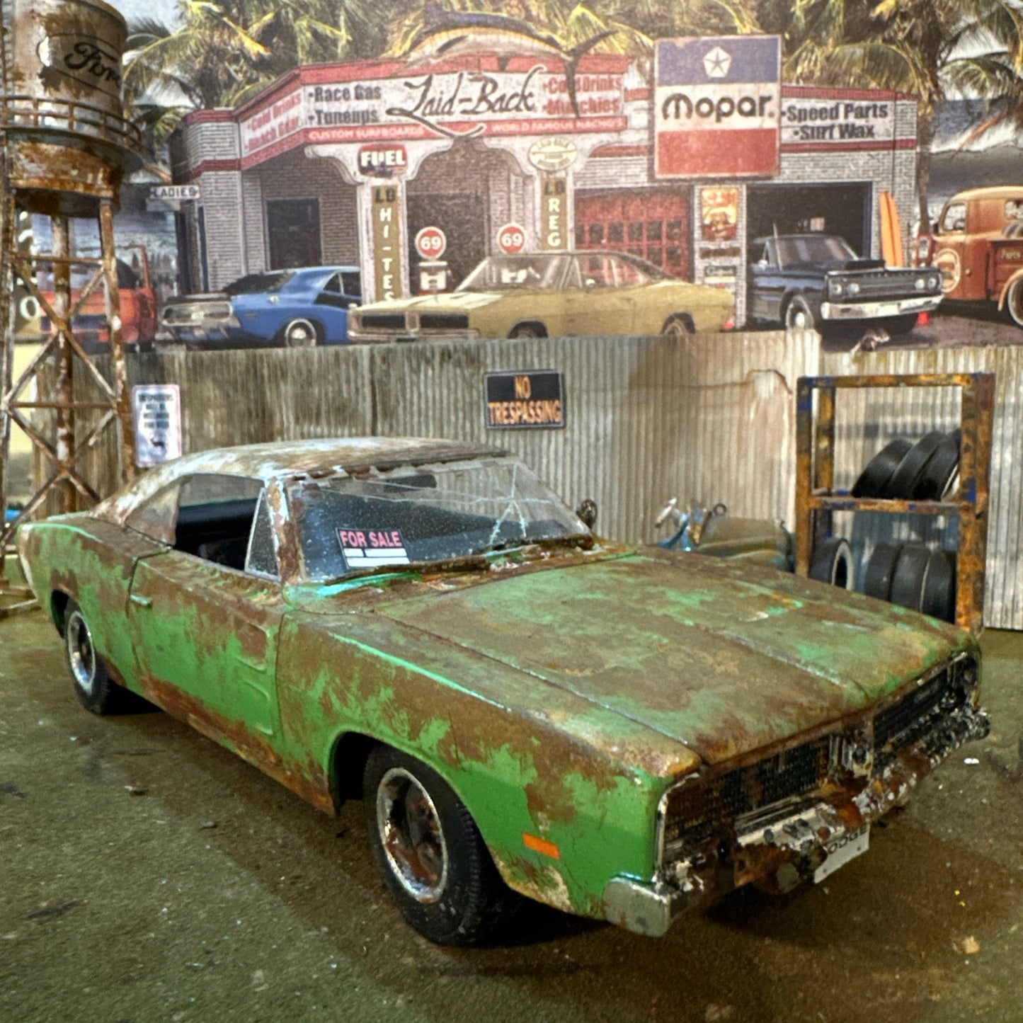 1969 Dodge Charger R/T - Barn Find Cars - 1:18 DIECAST - Weathered