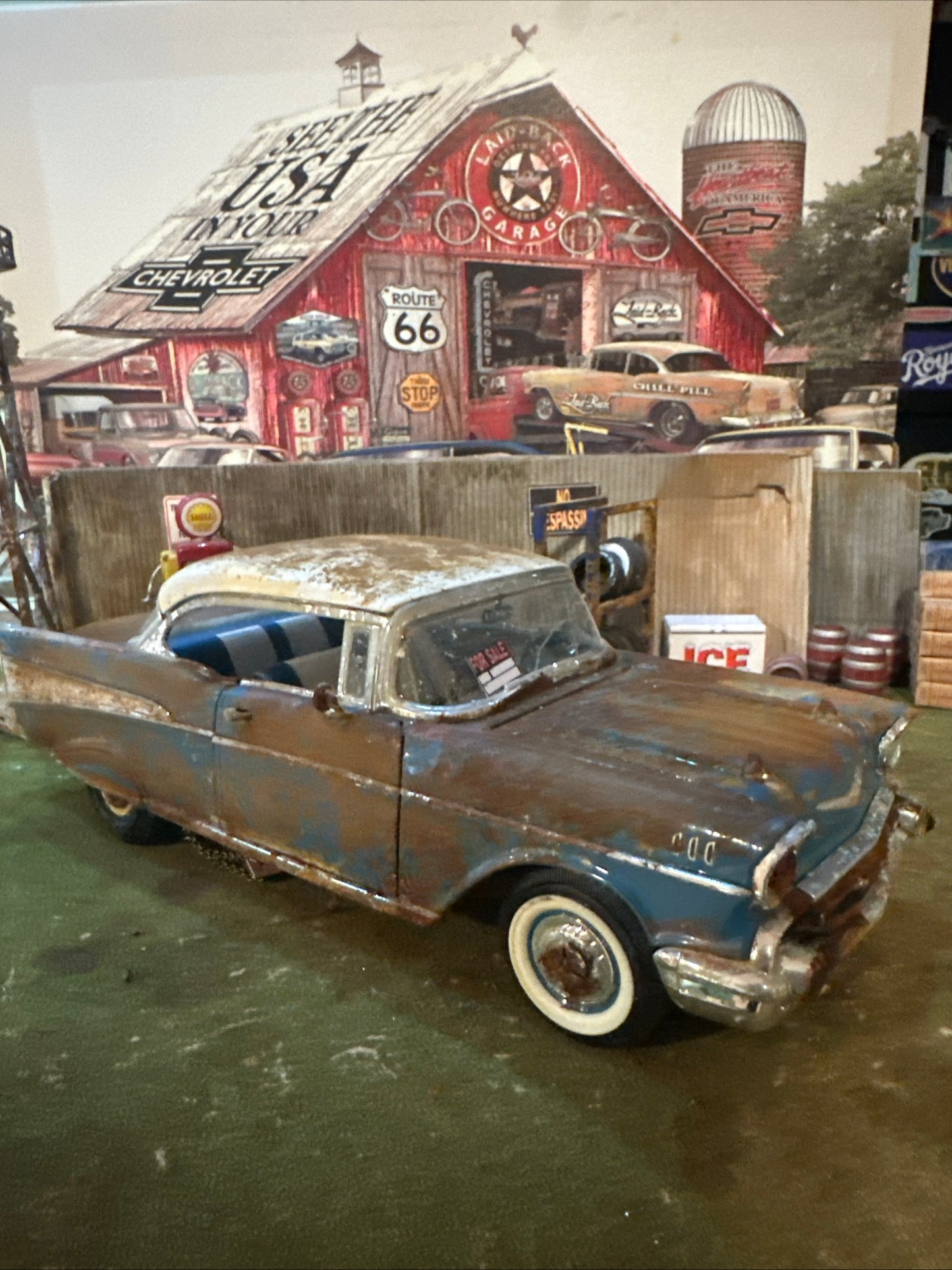 1957 Chevrolet Bel Air - Barn Find Cars - 1:18 DIECAST