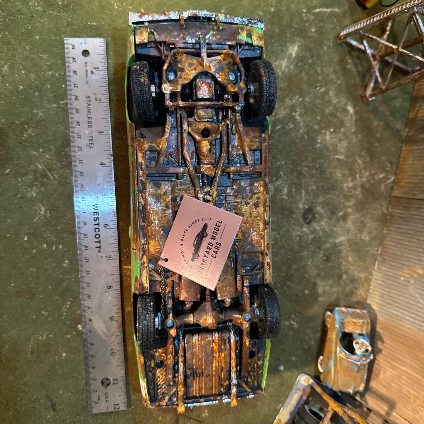 1969 Dodge Charger R/T - Barn Find Cars - 1:18 DIECAST - Weathered