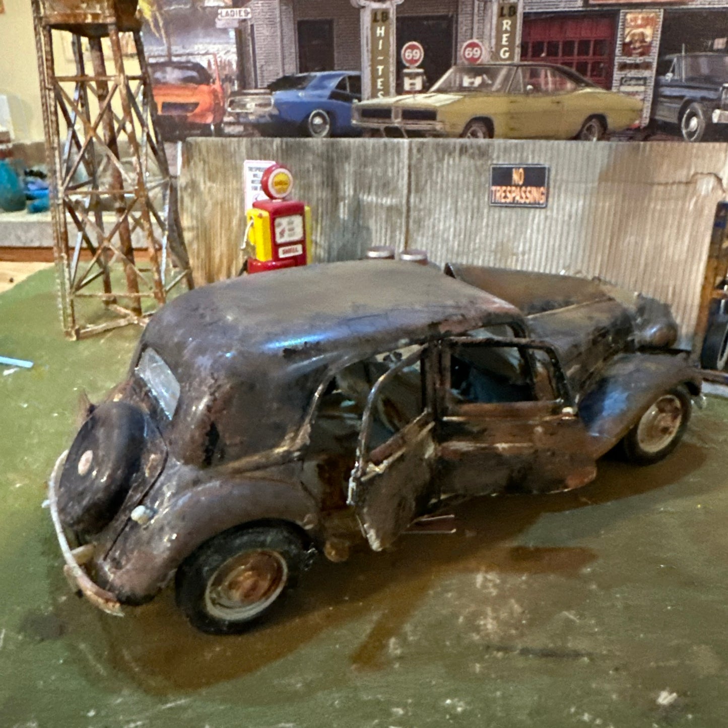 1952 Citroen T/A - Barn Find Cars - 1:18 DIECAST - Vietnam