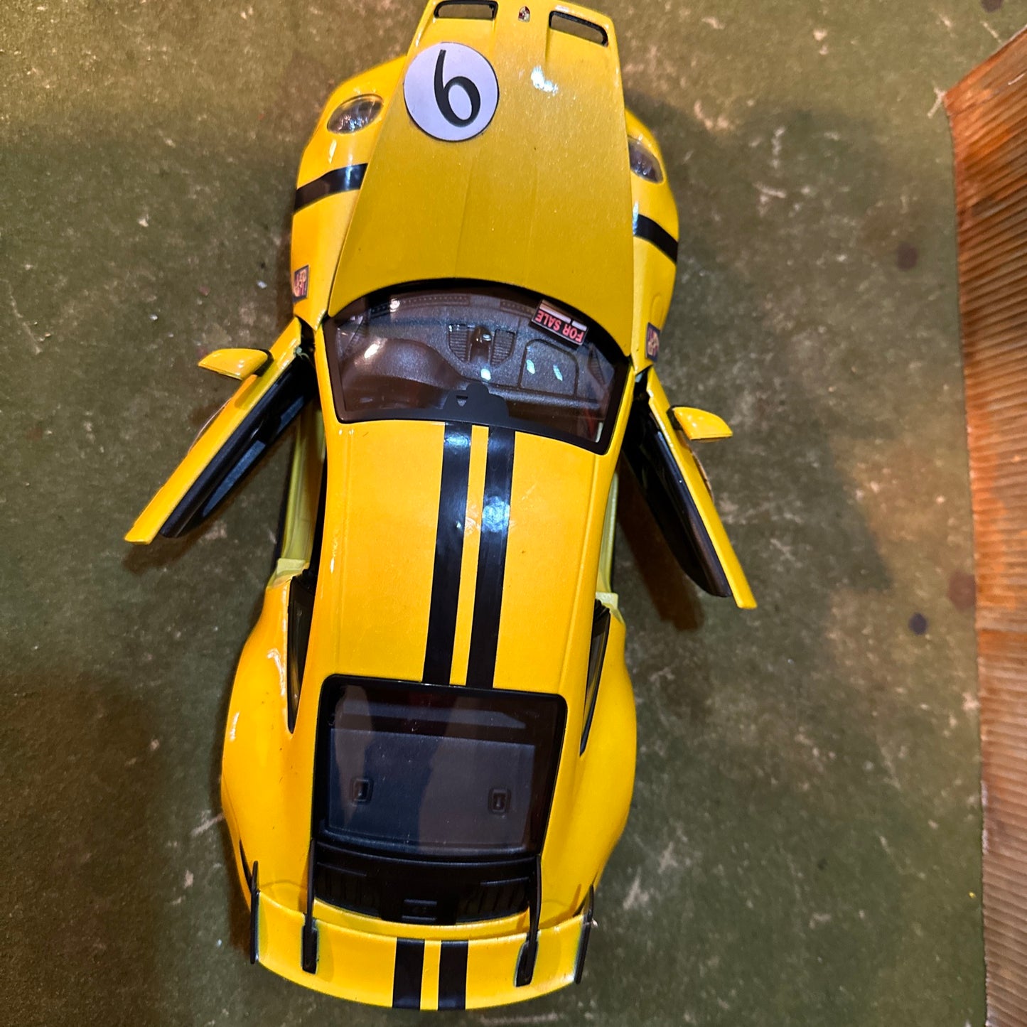 2018 Porsche GT3 (Yellow) - Barn Find Cars - 1:18 DIECAST