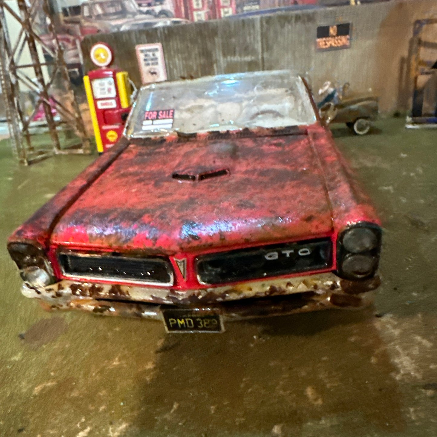 1965 Pontiac GTO - Barn Find Cars - 1:18 DIECAST - Weathered