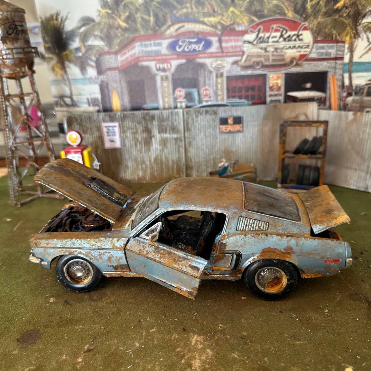 1968 Ford Mustang - Barn Find Cars - 1:18 DIECAST - Weathered