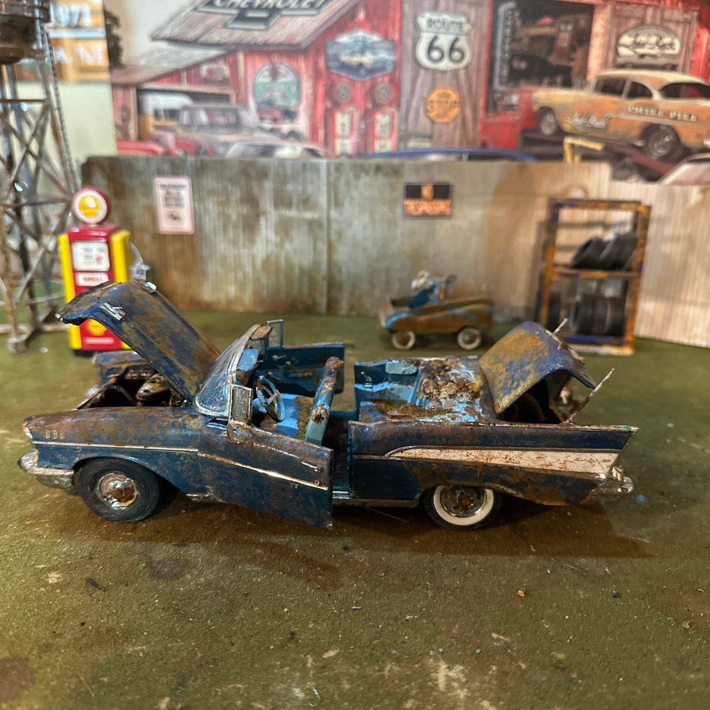 1957 Chevy Bel Air - Barn Find Cars - 1:24 DIECAST - Danbury Mint
