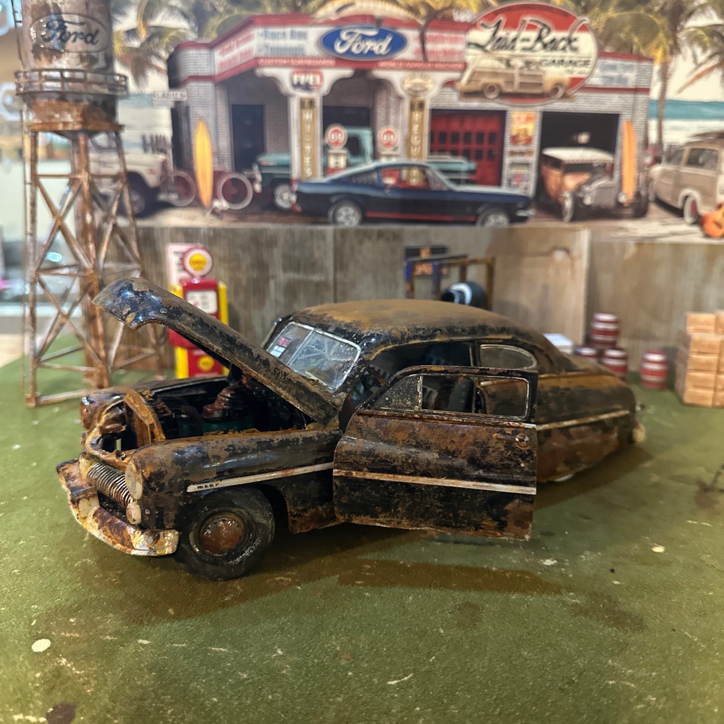 1949 Mercury - Barn Find Cars - 1:18 DIECAST - Ertl - James Dean
