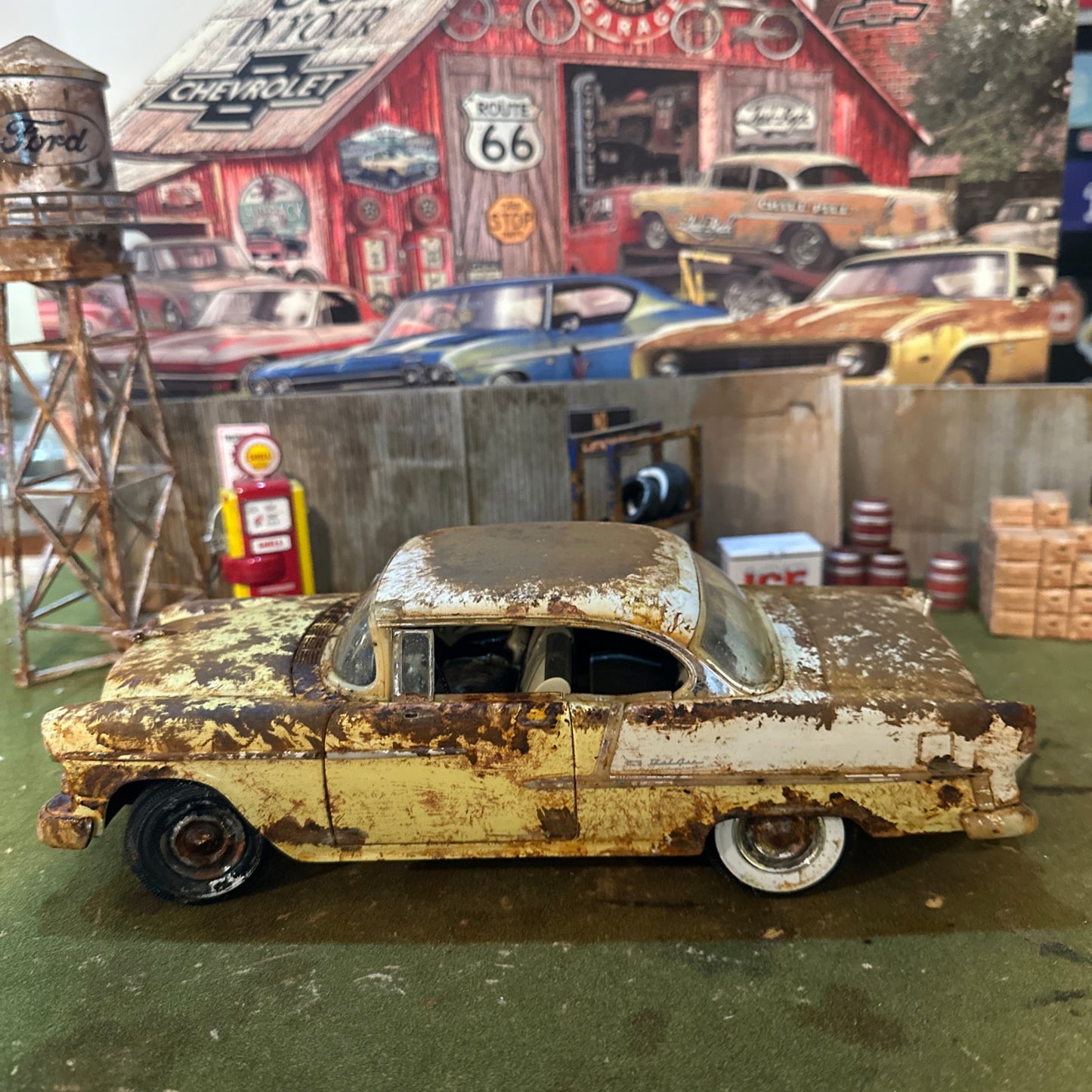 1955 Chevrolet Bel Air - Barn Find Cars - 1:18 DIECAST - Weathered