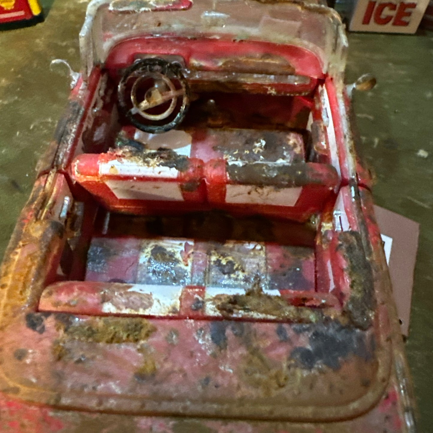 1957 Chevrolet Bel Air Convertible - Barn Find Cars - 1:18 DIECAST - Weathered