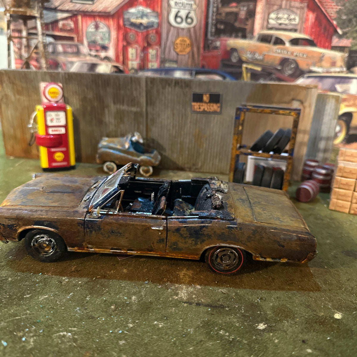 1966 Pontiac GTO - Barn Find Cars - 1:24 DIECAST - Rusted