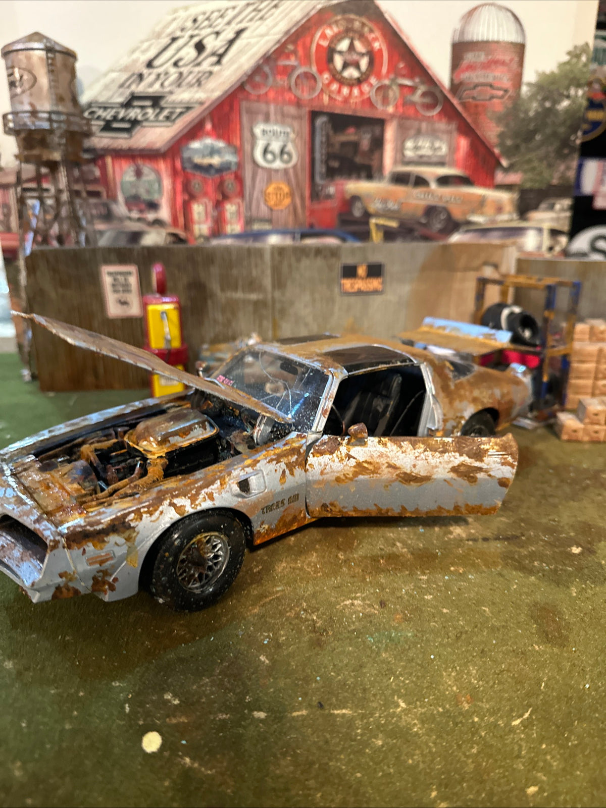 1978 Pontiac T/A - Barn Find Cars - 1:18 DIECAST - Weathered