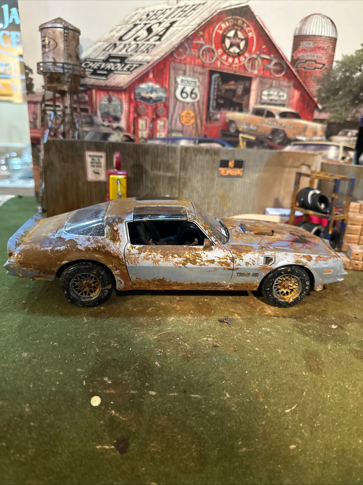 1978 Pontiac T/A - Barn Find Cars - 1:18 DIECAST - Weathered
