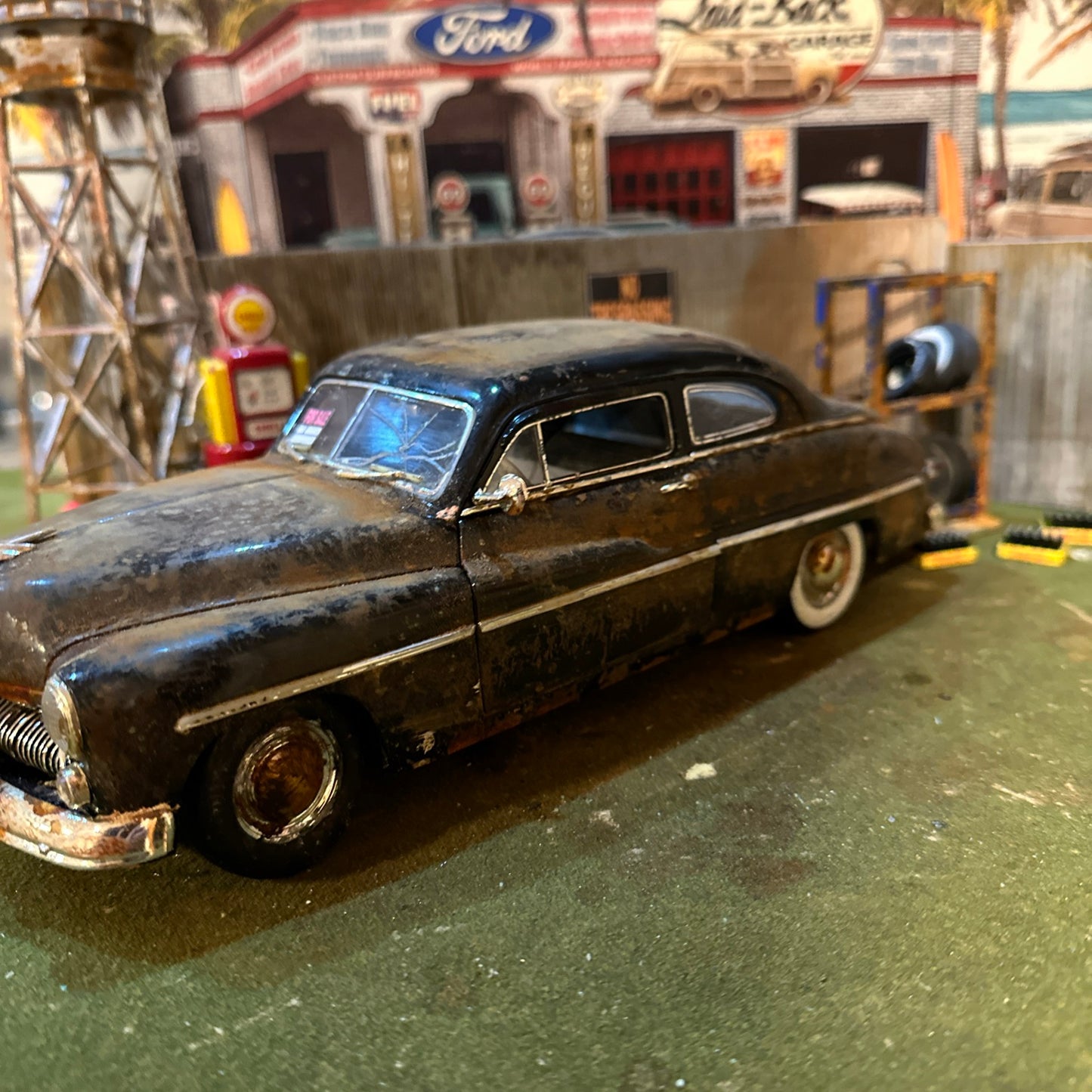 1949 Mercury Coupe’ - Barn Find Cars - 1:18 DIECAST - Weathered - Ertl