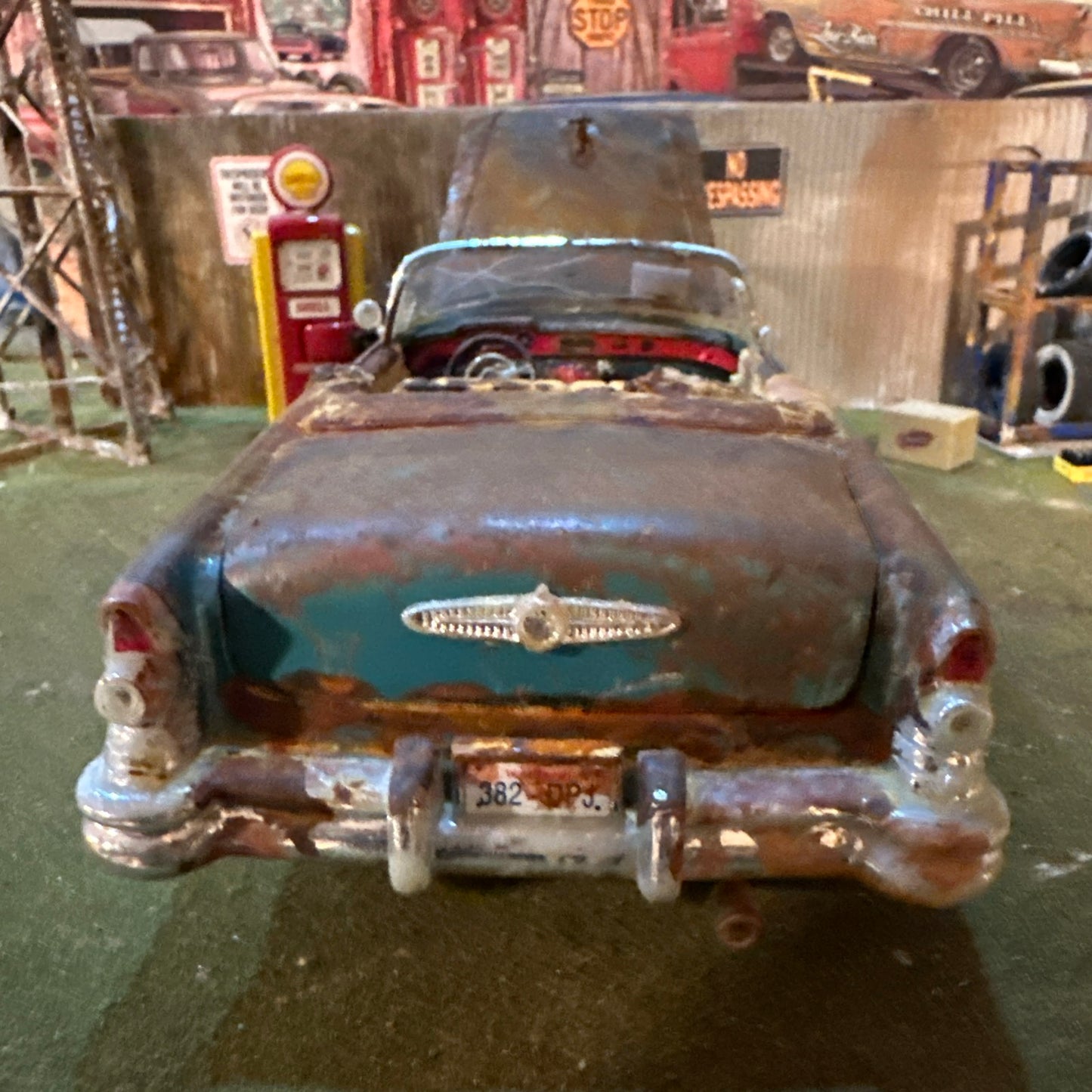 1955 Buick Convertible - Barn Find Cars - 1:18 DIECAST - Weathered