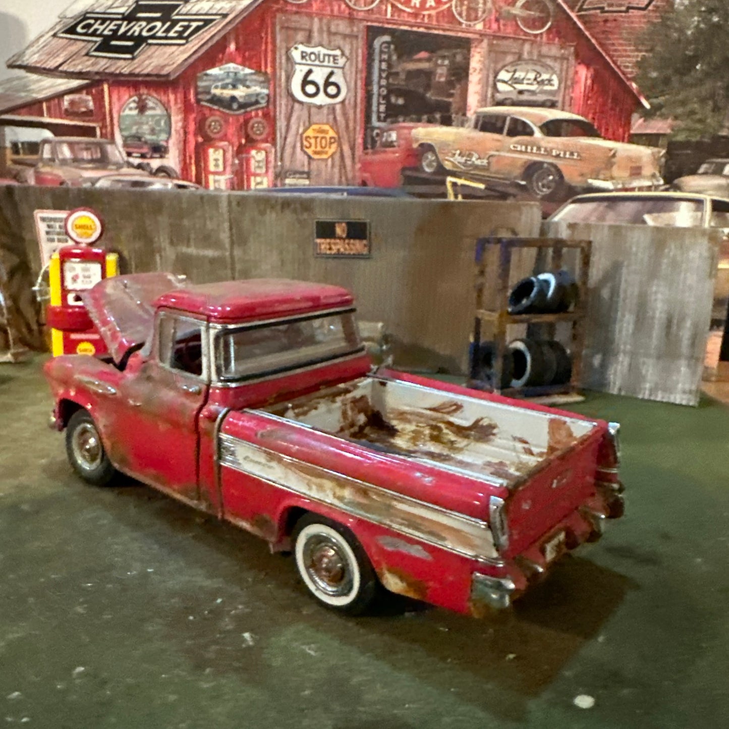 1957 Chevrolet Cameo Pickup Truck - Barn Find Cars - 1:24 DIECAST - Danbury Mint
