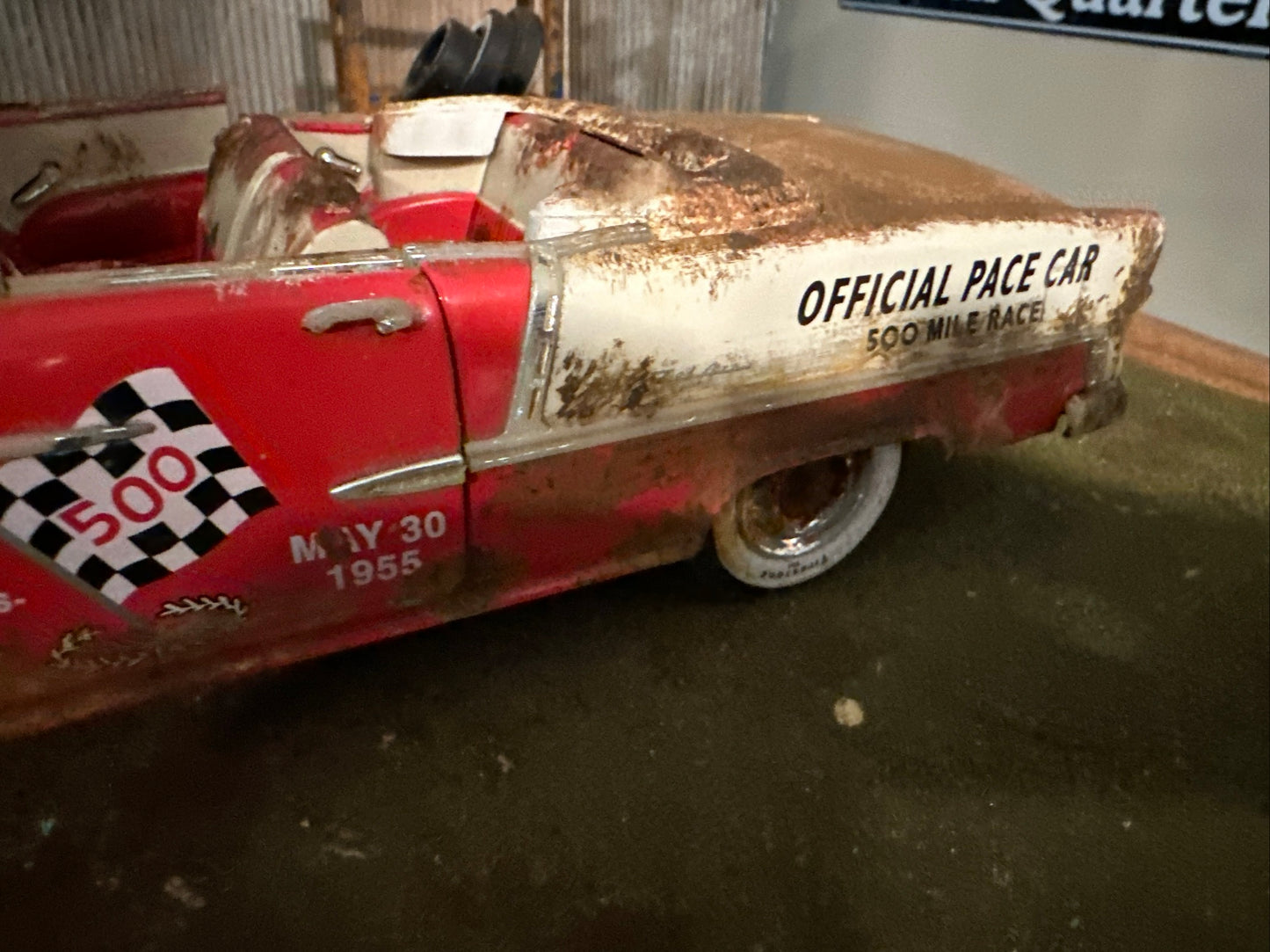 1955 Chevrolet Convertible Indy 500 - Barn Find Cars - 1:18Diecast