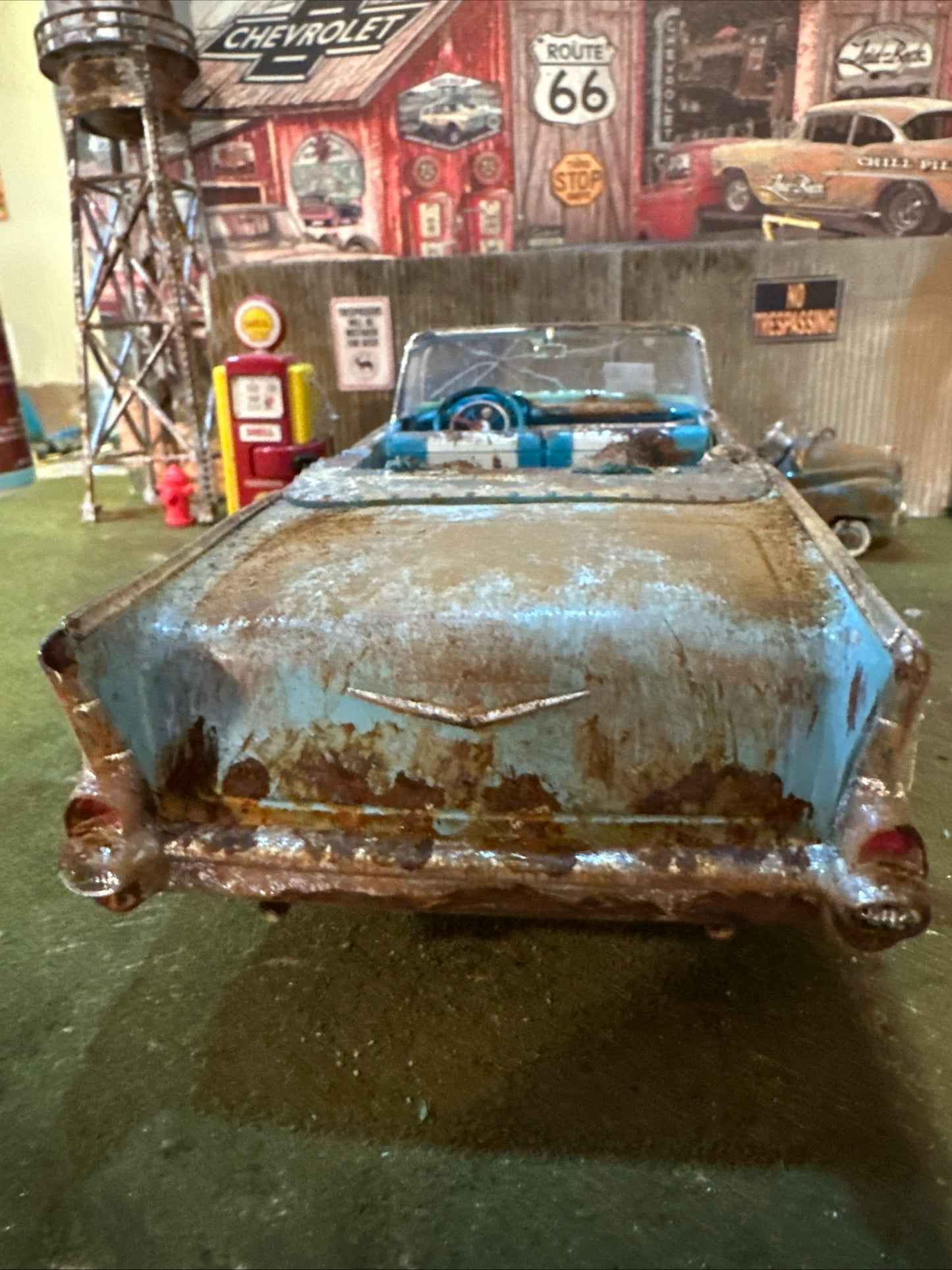 1957 Chevrolet Convertible - Barn Find Cars - 1:18 DIECAST