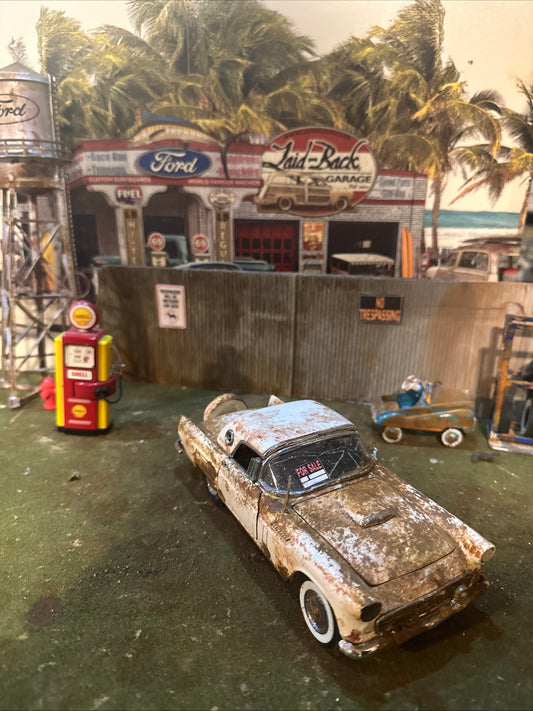 1956 Ford Thunderbird - Barn Find Cars - 1:24 DIECAST - Danbury Mint