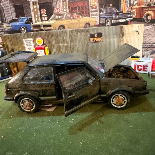 1984 Volkswagen GTI - Barn Find Cars - 1:18 Diecast