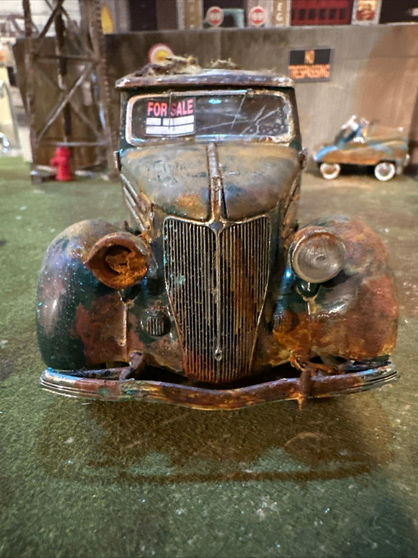1936 Ford Convertible - Barn Find Cars - 1:24 DIECAST - Franklin Mint