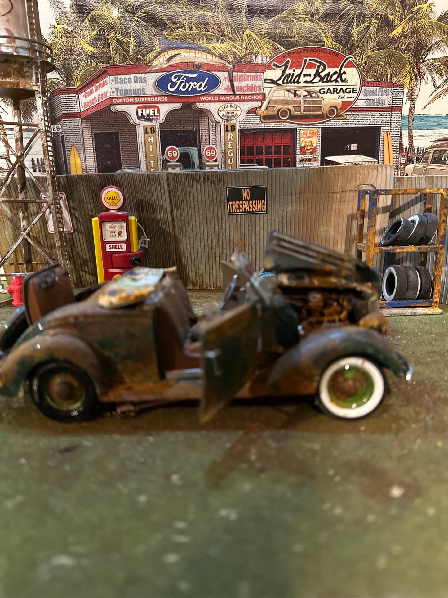 1936 Ford Convertible - Barn Find Cars - 1:24 DIECAST - Franklin Mint