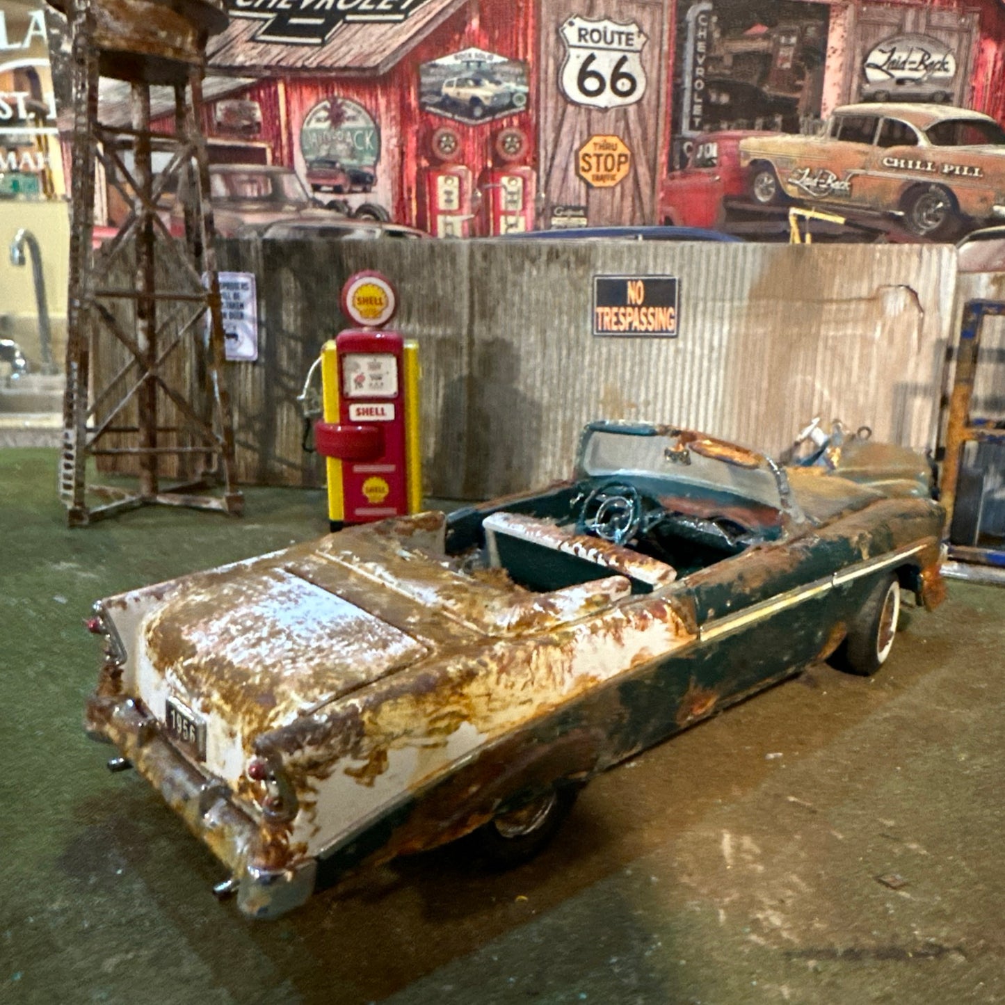 1956 Chevrolet Convertible - Barn Find Cars - 1:24 DIECAST - Franklin Mint - Weathered