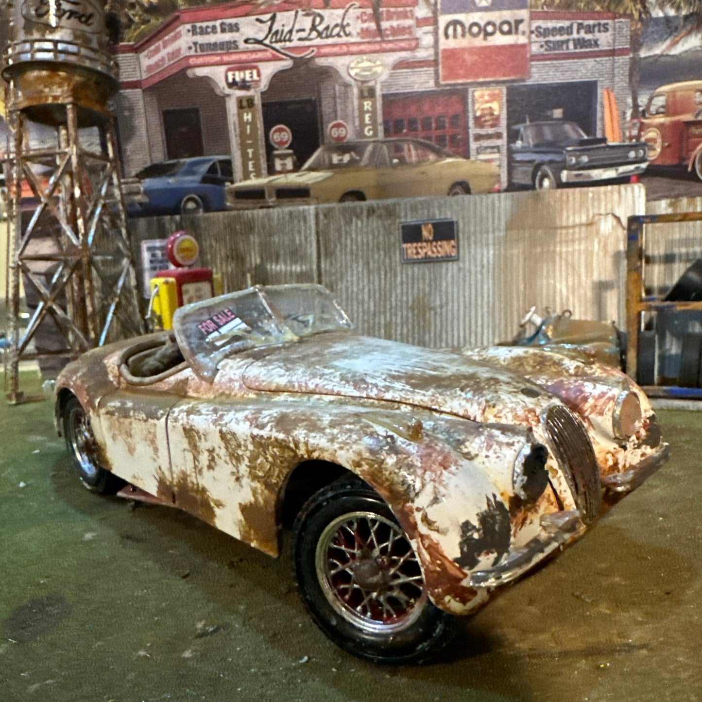 1949 Jaguar XK120 - Barn Find Cars - 1:18 DIECAST