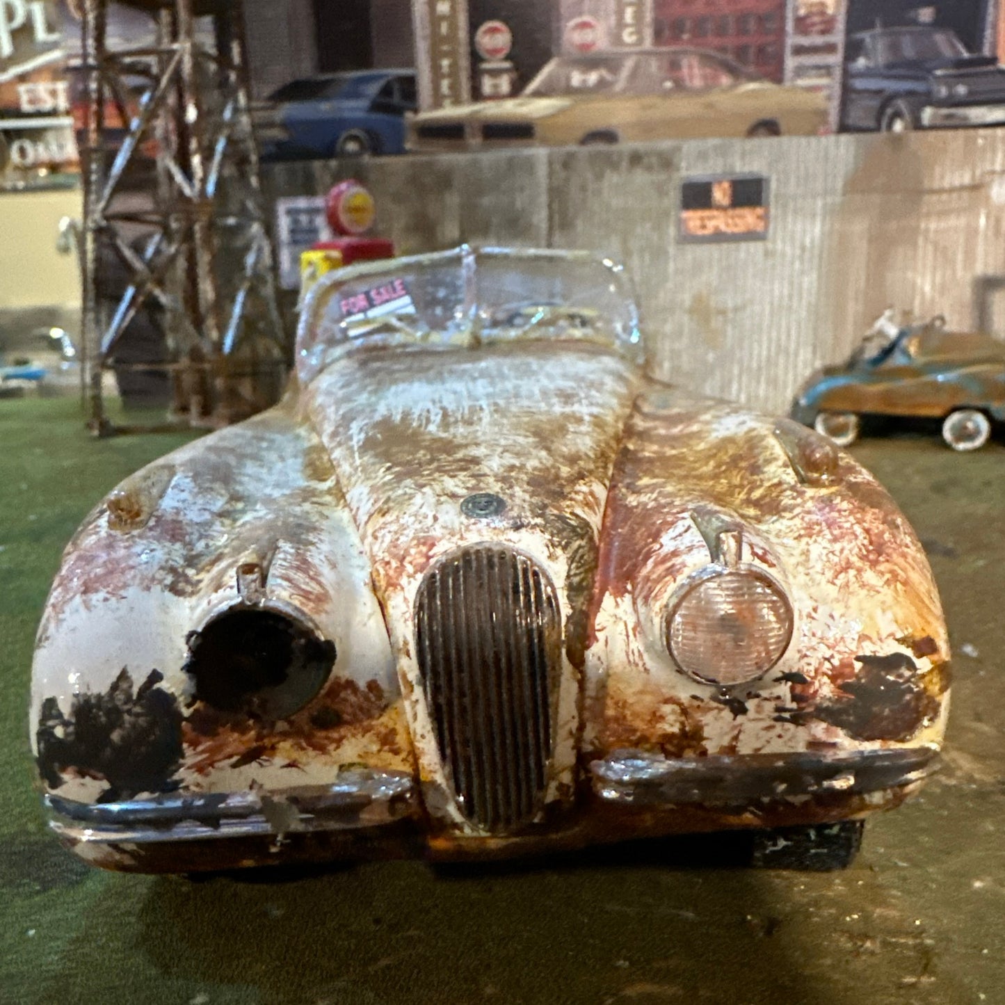 1949 Jaguar XK120 - Barn Find Cars - 1:18 DIECAST