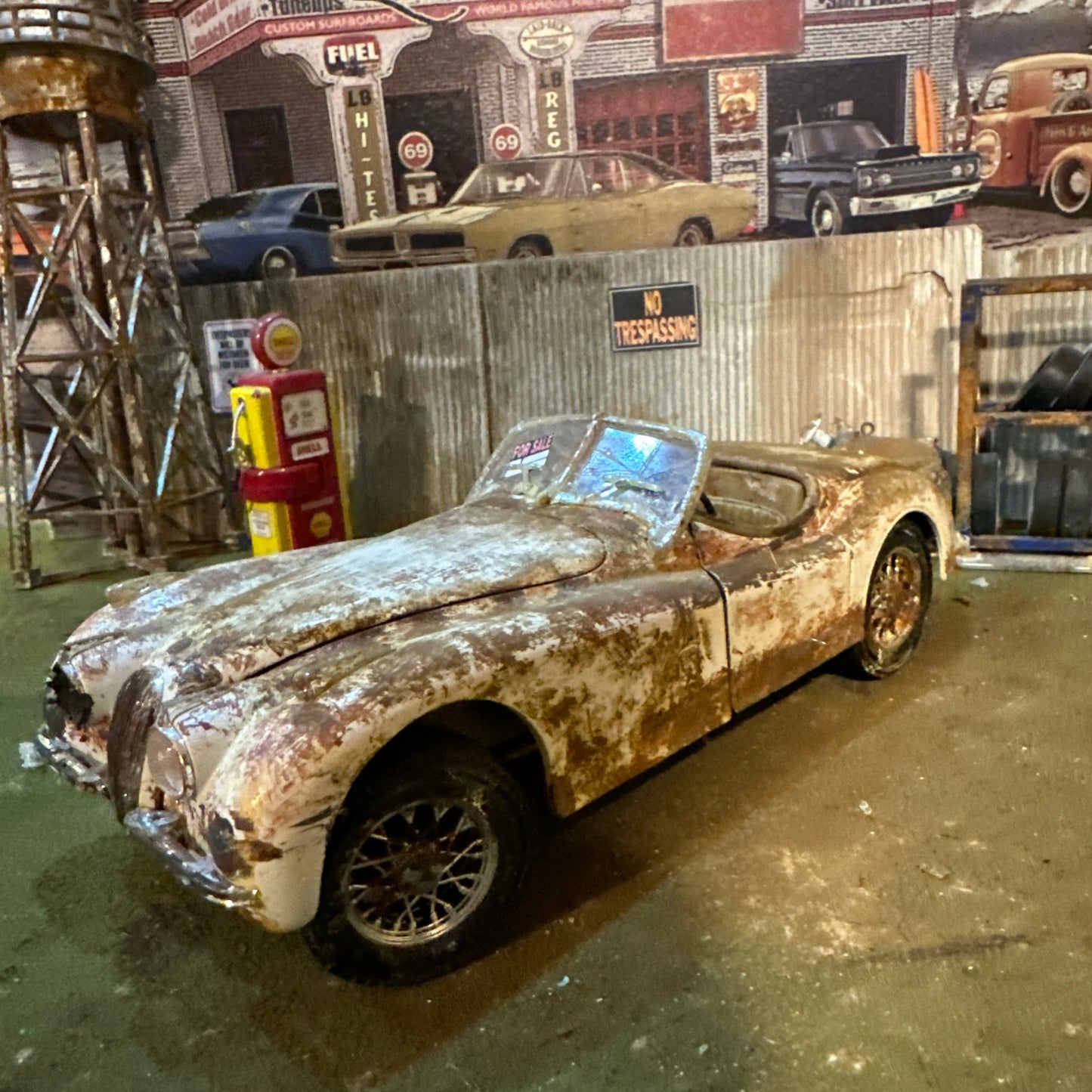 1949 Jaguar XK120 - Barn Find Cars - 1:18 DIECAST