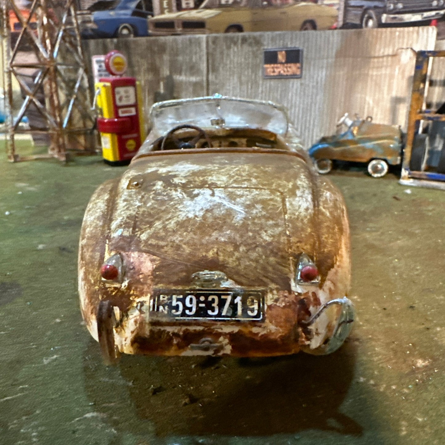 1949 Jaguar XK120 - Barn Find Cars - 1:18 DIECAST