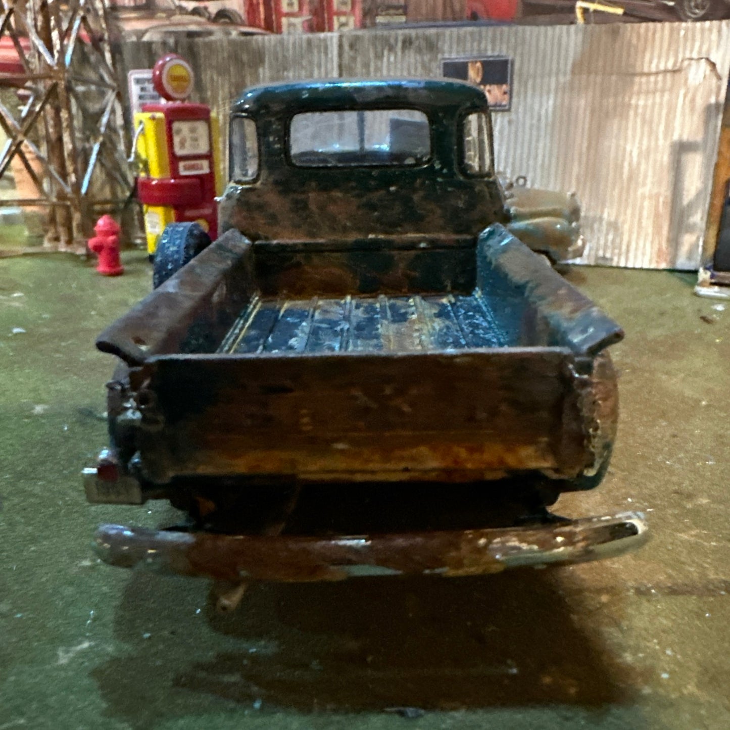 1953 Chevrolet 3100 Pickup Truck - Barn Find Cars - 1:24 DIECAST - Danbury Mint