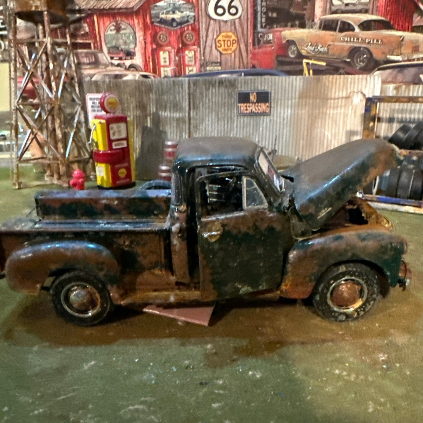 1953 Chevrolet 3100 Pickup Truck - Barn Find Cars - 1:24 DIECAST - Danbury Mint