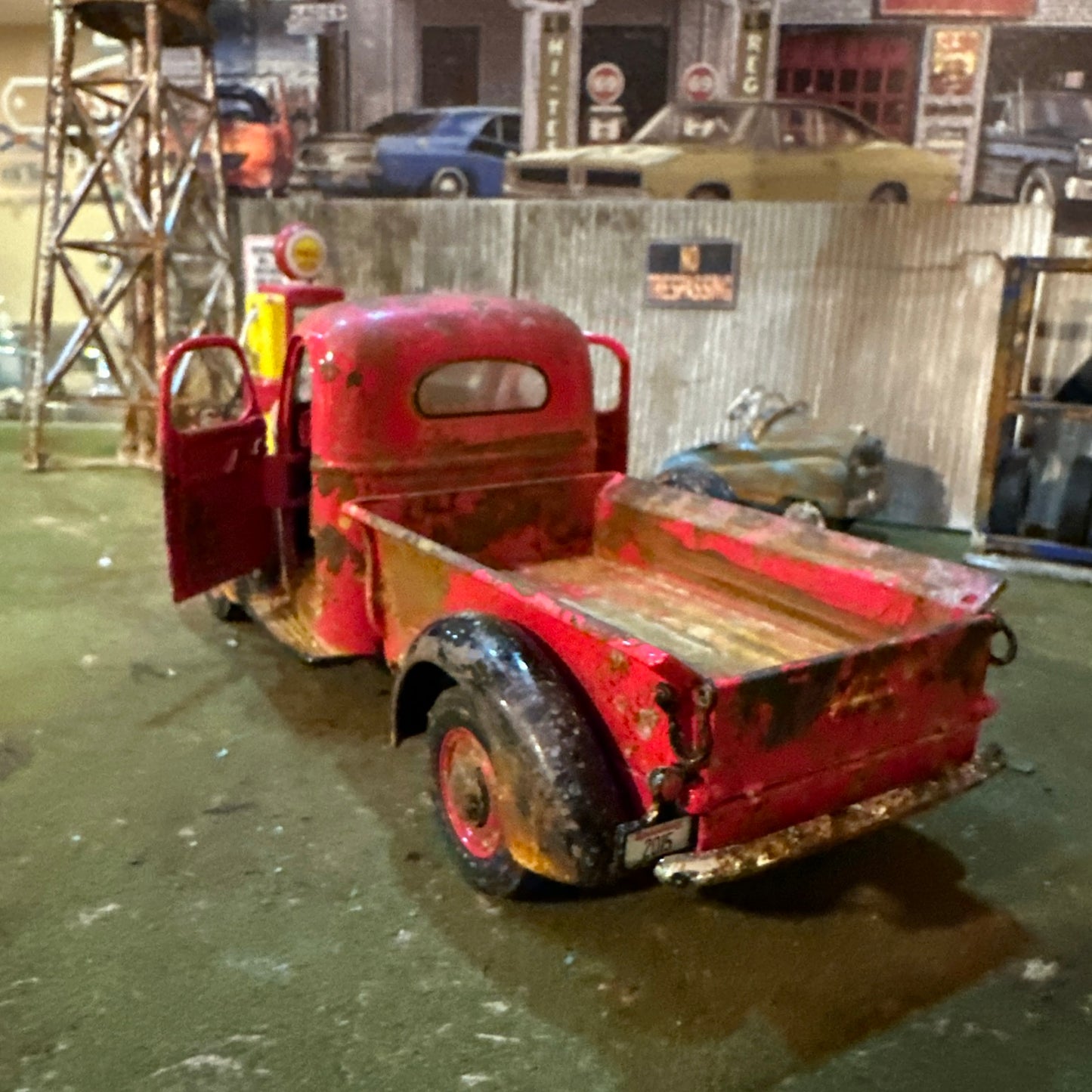 1938 International Harvester Pickup Truck - Barn Find Cars - 1:25 DIECAST - Weathered