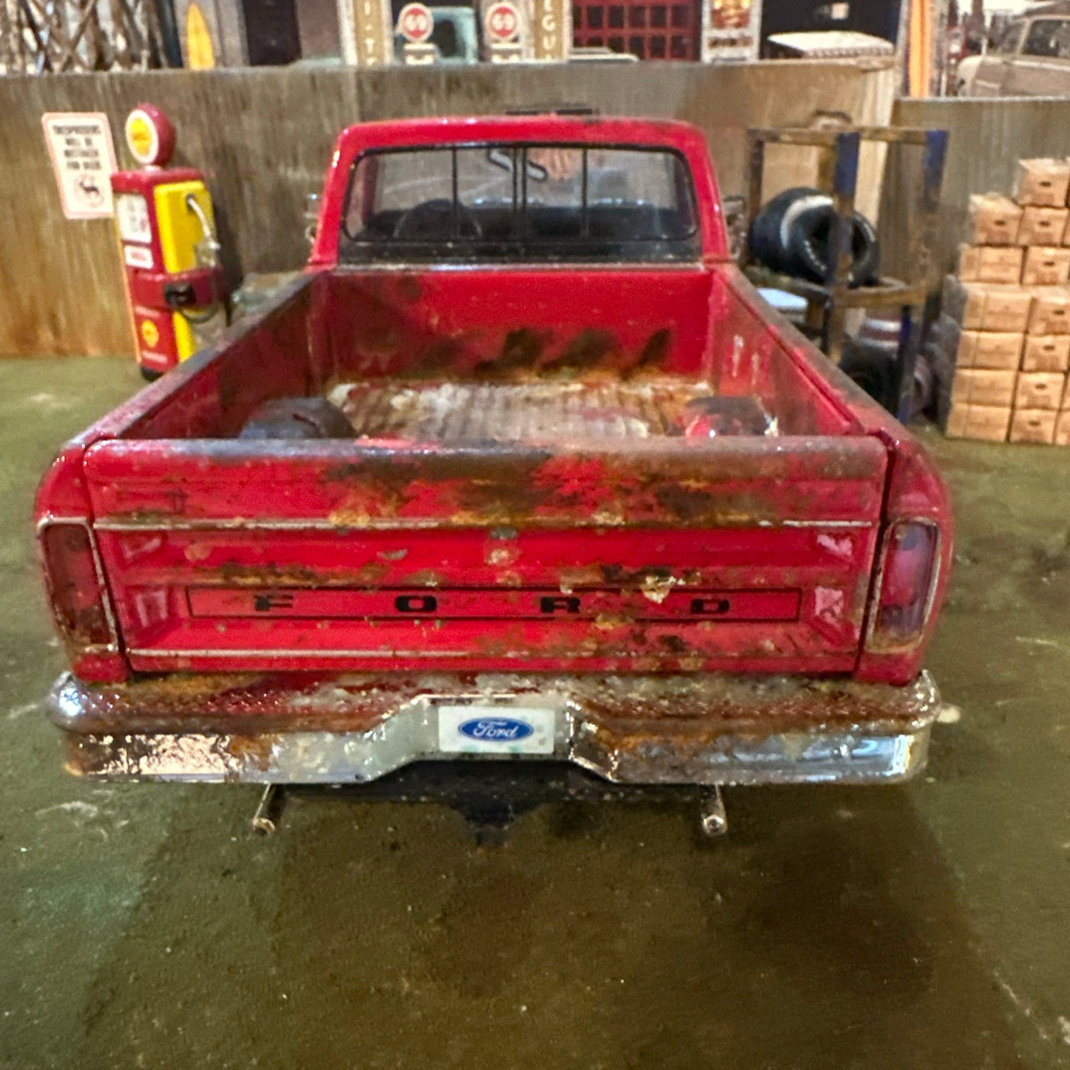 1979 Ford F150 pickup Truck - Barn Find Cars - 1:18 DIECAST - Weathered