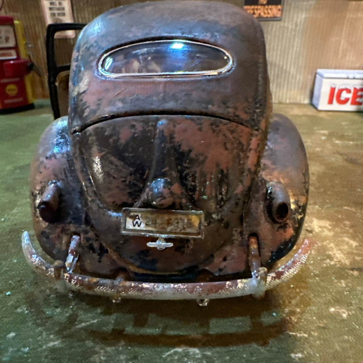 1955 VW Bug - Barn Find Cars - 1:18 DIECAST - Westhered