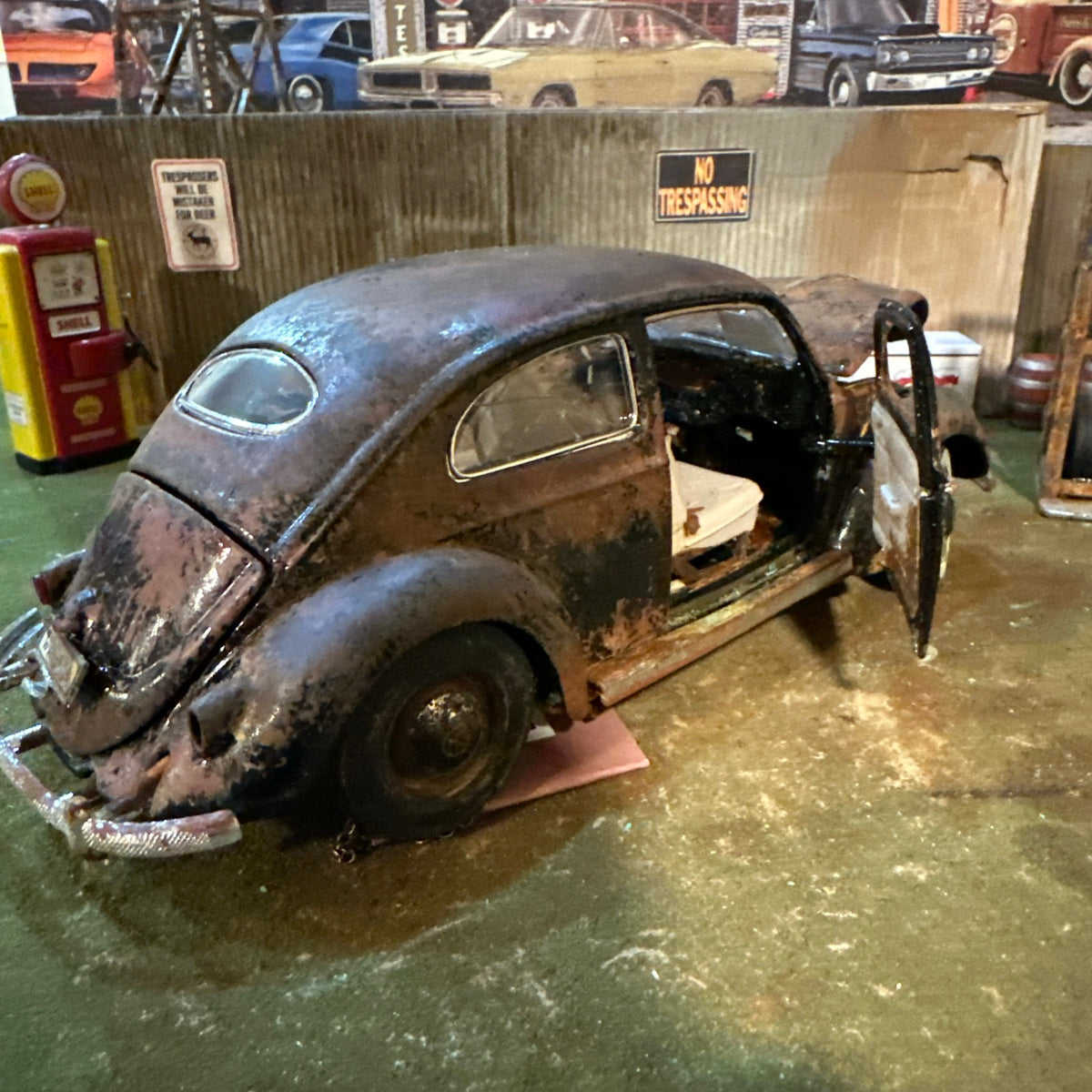 1955 VW Bug - Barn Find Cars - 1:18 DIECAST - Westhered
